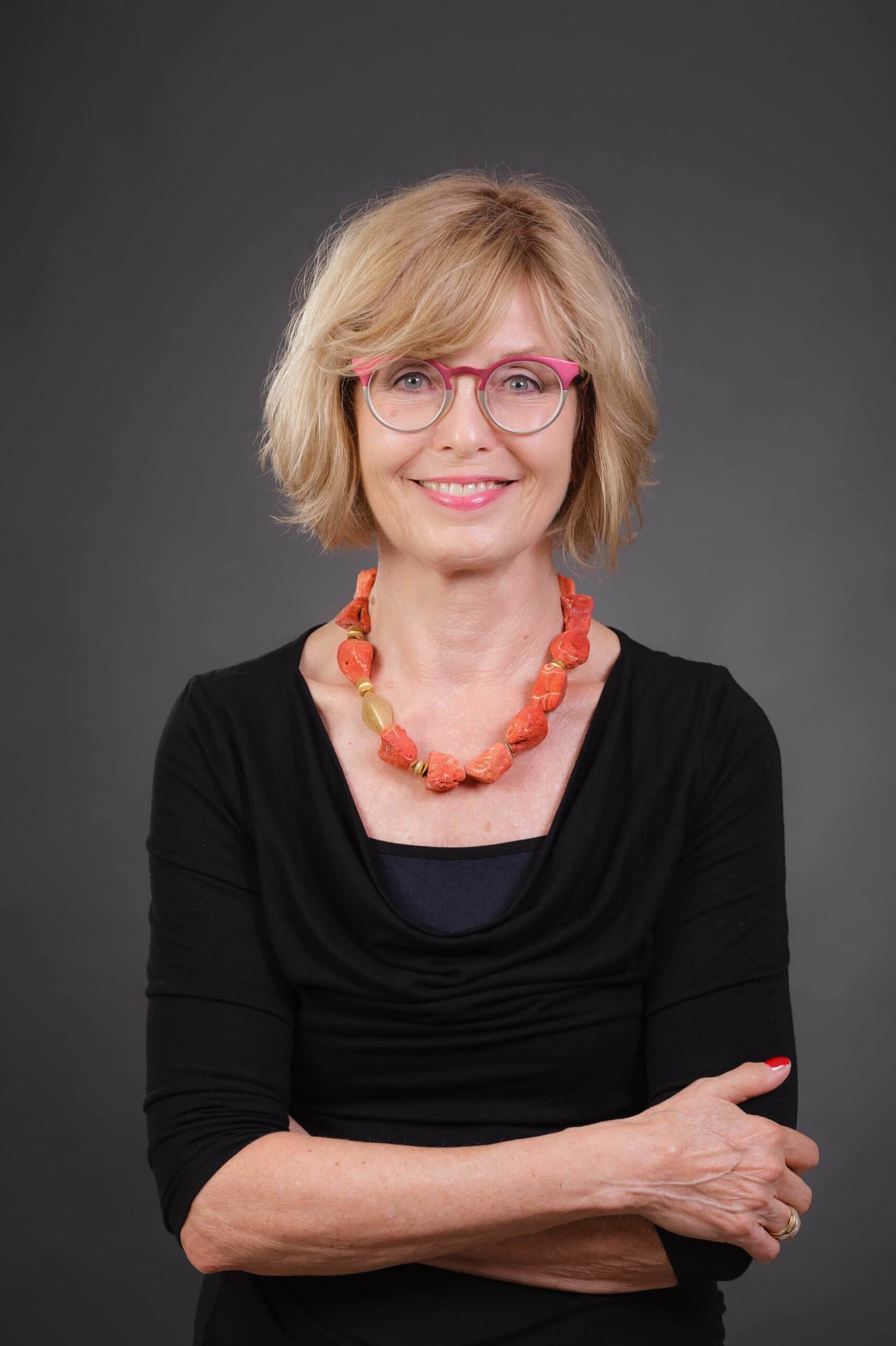 Astrid H FAMEONME Casting