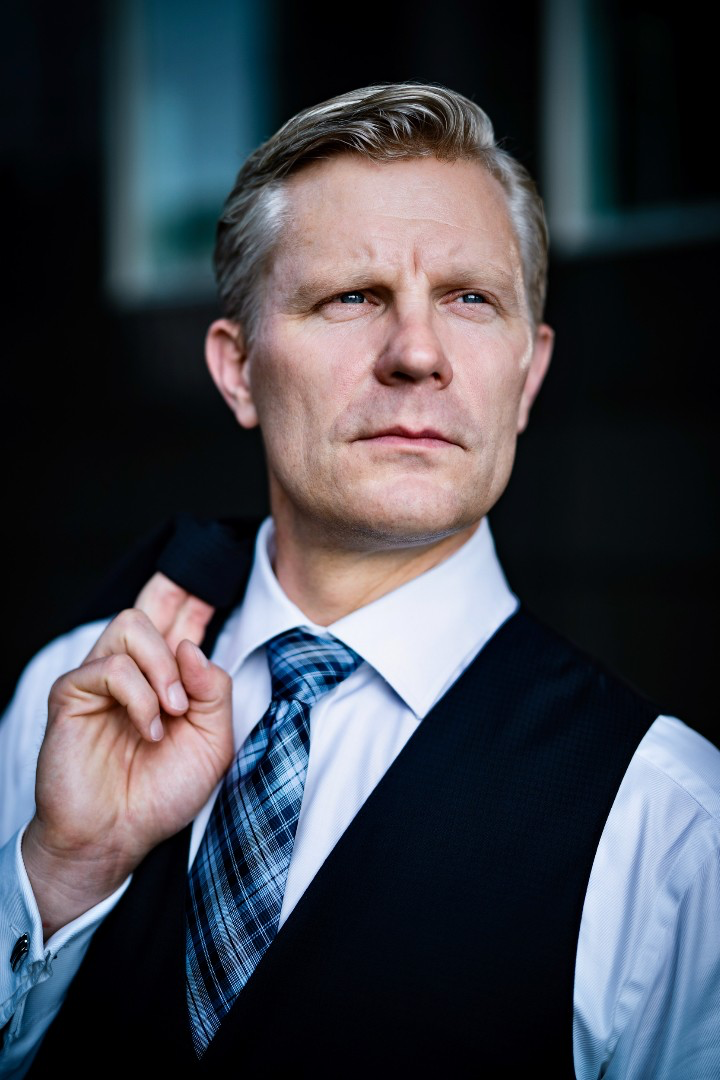 Ulrich S FAMEONME Casting