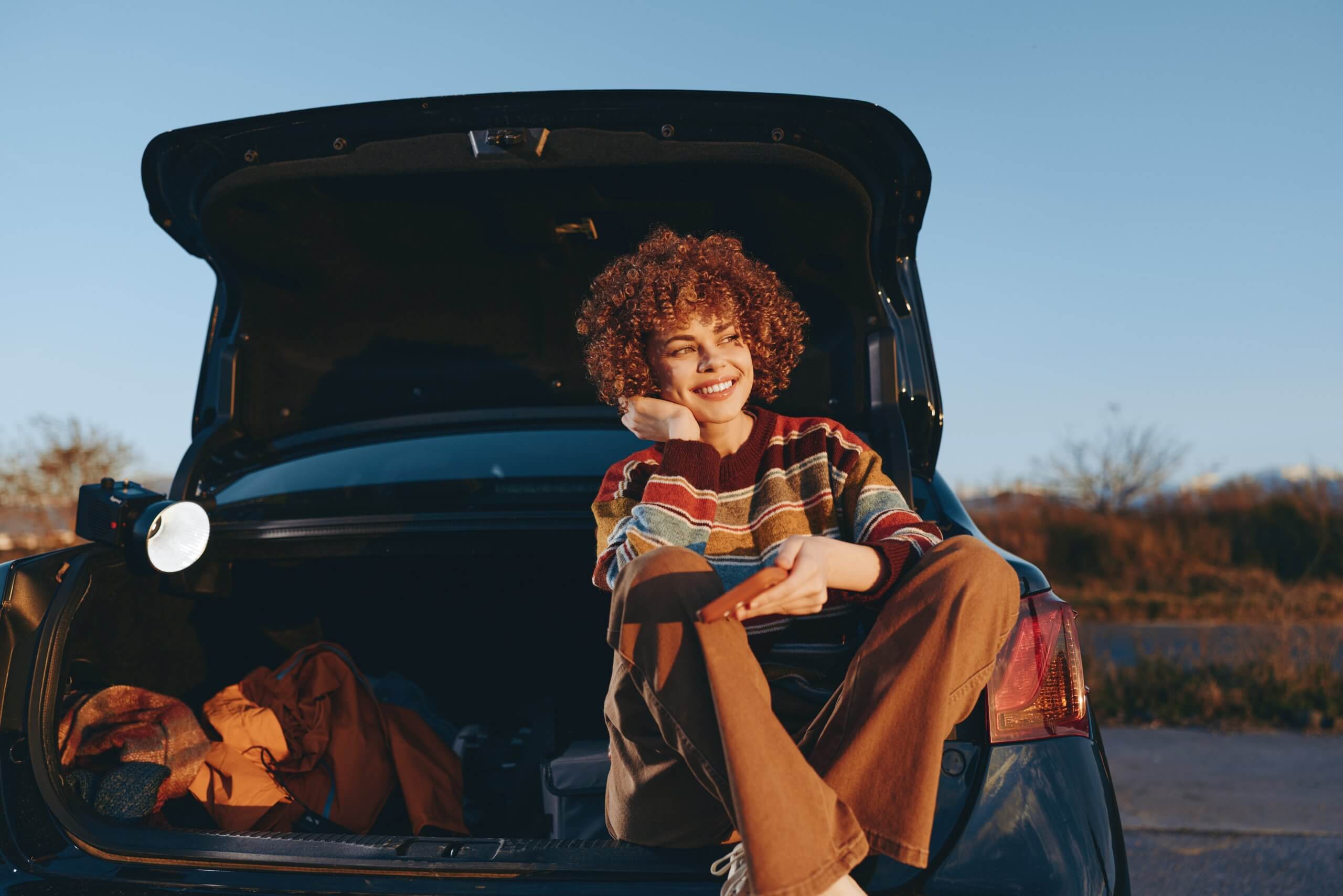 Travel Creatorin auf Roadtrip für Reise- und Social-Media-Content